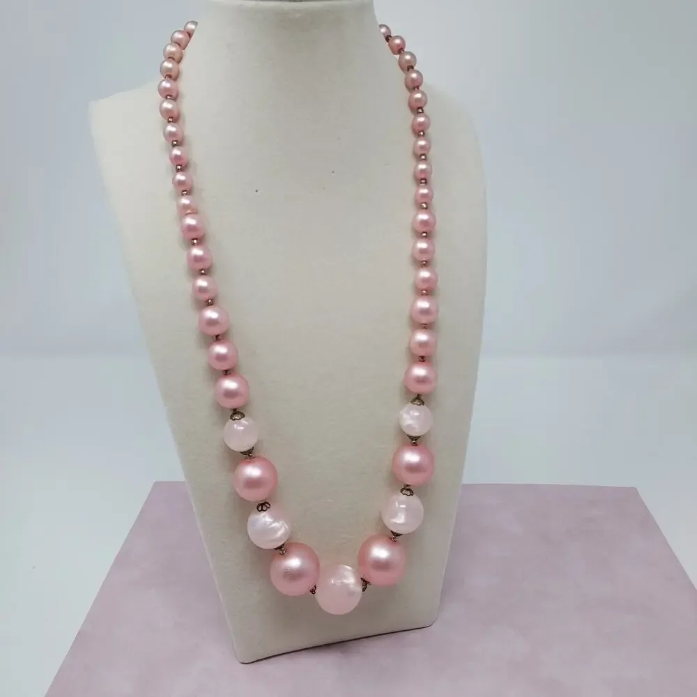 Vintage Pink Plastic Graduated Bubble Bead Necklace 23